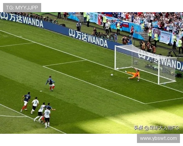 上海足球队的速度之美:探寻快攻战术与球员潜力的完美结合 上海足球队的速度之美:探寻快攻战术与球员潜力的完美结合