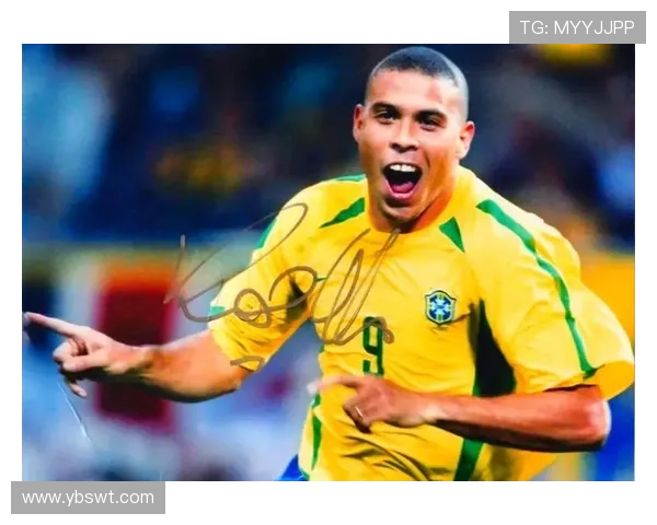 传奇足球明星在粤语文化中的影响与传承探讨 传奇足球明星在粤语文化中的影响与传承探讨