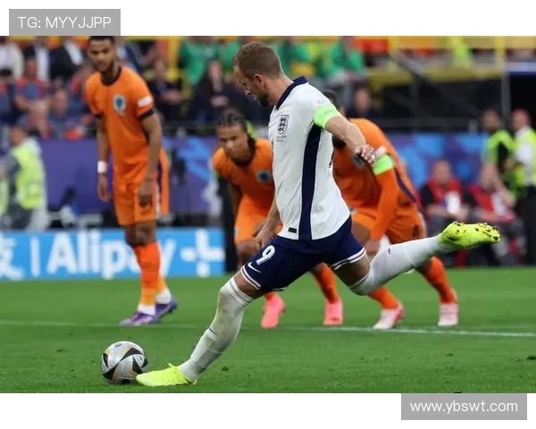 全球足球明星云集的精彩瞬间展现与回顾