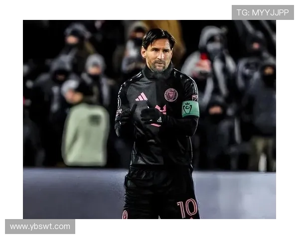 全球足球巨星魅力瞬间帅气图片大汇总尽显风采与激情 全球足球巨星魅力瞬间帅气图片大汇总尽显风采与激情