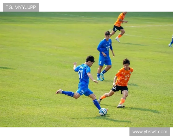 不同足球明星的过人技巧与风格解析让你领略足球魅力的多样性与精彩瞬间